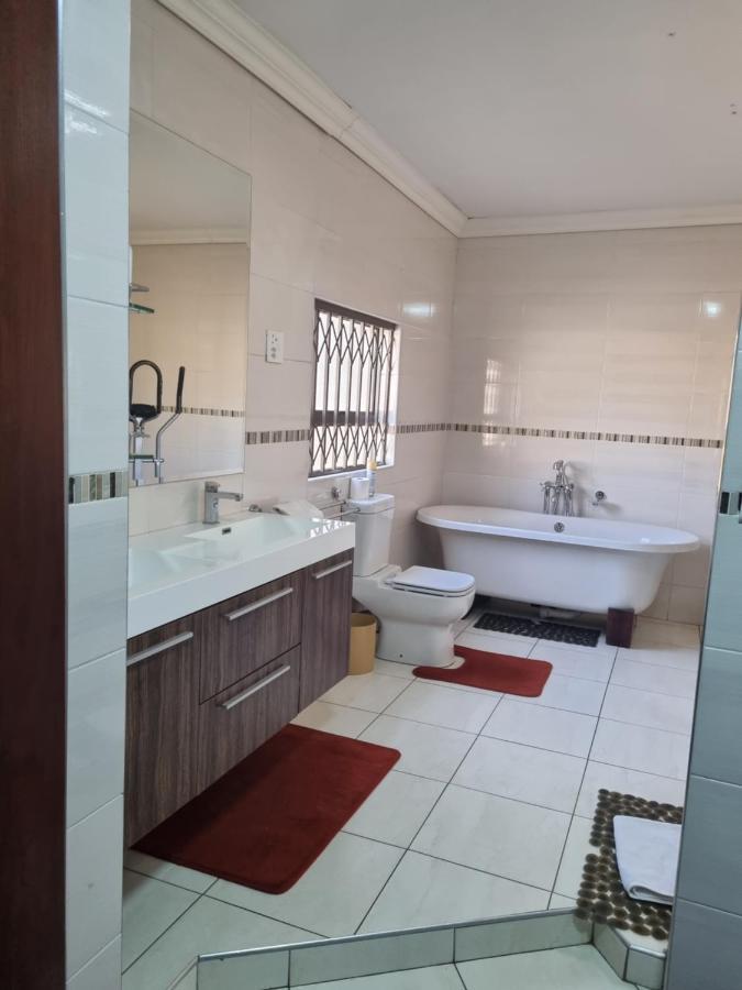 Lalela House Lägenhet Johannesburg Exteriör bild