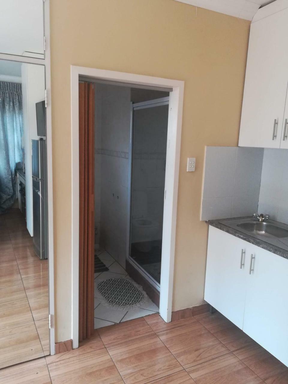 Lalela House Lägenhet Johannesburg Exteriör bild