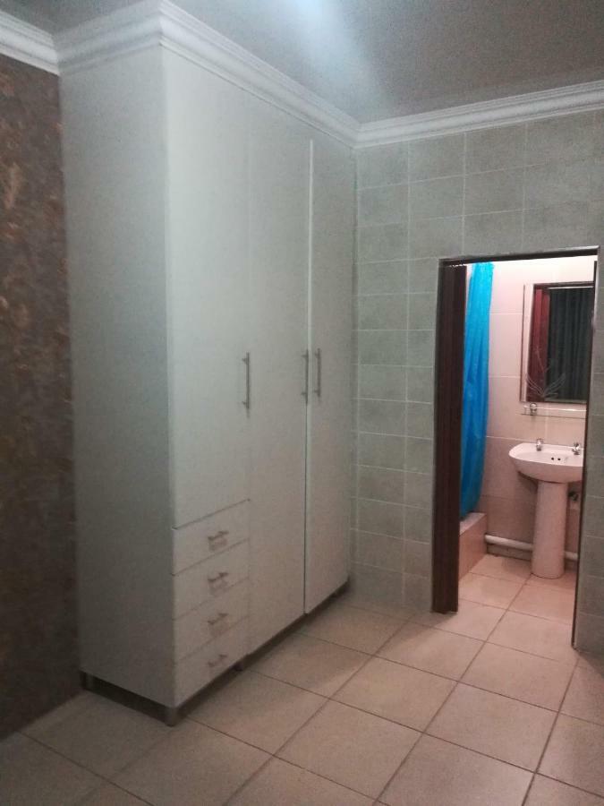 Lalela House Lägenhet Johannesburg Exteriör bild